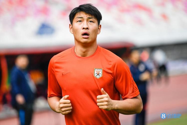 格伦·克洛斯、莎拉·保罗森、泰亚娜·泰勒、金·卡戴珊、妮... 法鲨归来！