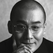 老爹一根筋，很控制狂很烦人，但关键时刻，他永远是那个最可靠的人。
